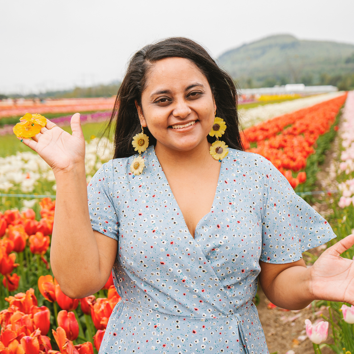 The Process of Preserving Flowers for Jewelry